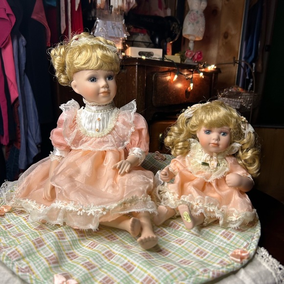 Heritage Signature Porcelain Doll Collection Piper Paige New in Box - Picture 7 of 8